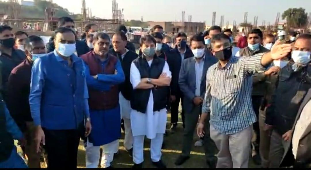 सिंधिया ने देखा नया स्टेडियम, अंतरराष्ट्रीय क्रिकेट मैच के लिए जनवरी 2023 तक हो जायेगा तैयार