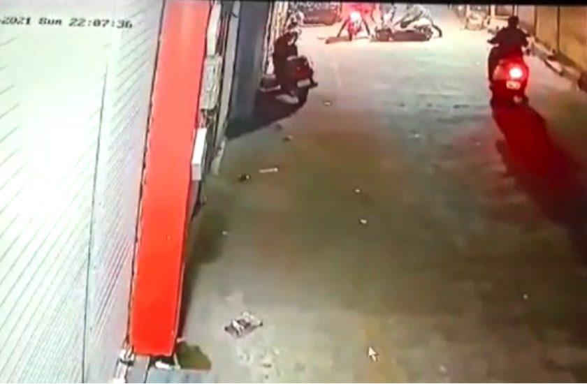 70 लाख का सोना लूटने वाला डेढ़ लाख का इनामी आरोपी गिरफ्तार, सोना बरामद