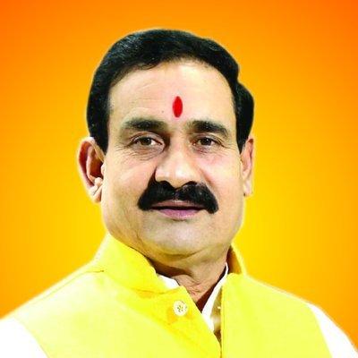यूपी की जनता मुलायम,सोनिया के बेटो की नही अपने बेटों की चिंता करेगी:गृह मंत्री डॉ. मिश्रा