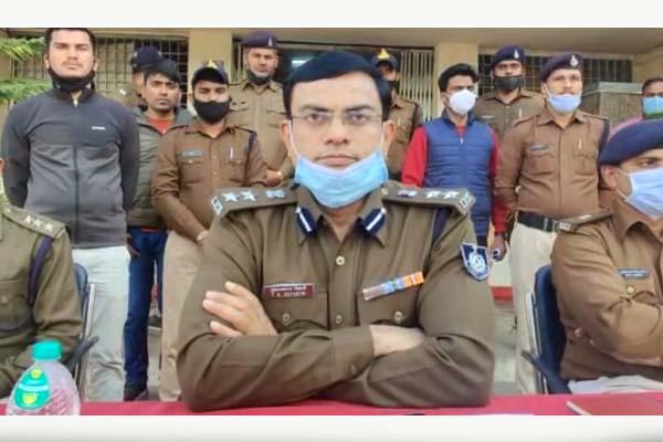 निवाड़ी : ओरछा के निजी होटल में हुई सनसनीखेज चोरी का पुलिस ने किया खुलासा