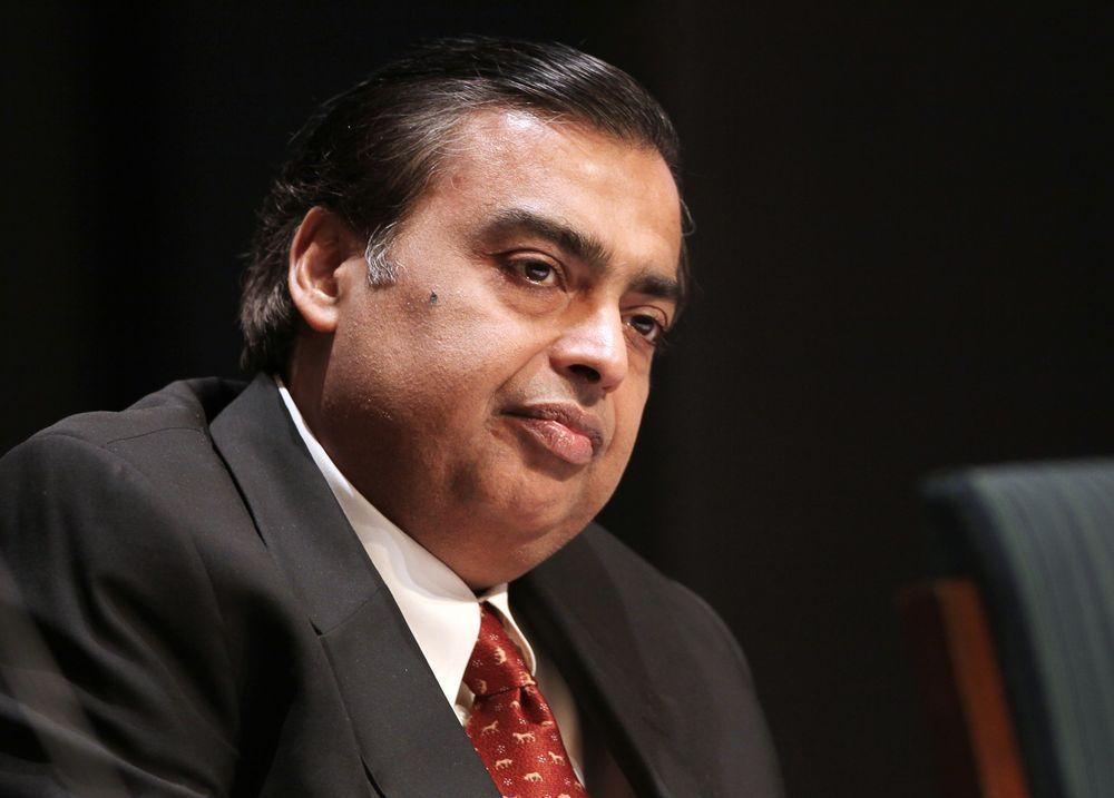 Billionaires Index : अमीरी के पायदान से मुकेश अंबानी को इस शख्स ने पछाड़ा, यहां जानें कौन है दुनिया का सबसे अमीर व्यक्ति