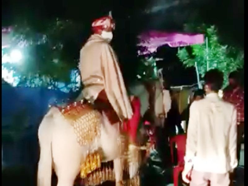 जब दूल्हे की जिद के सामने हारी पुलिस
