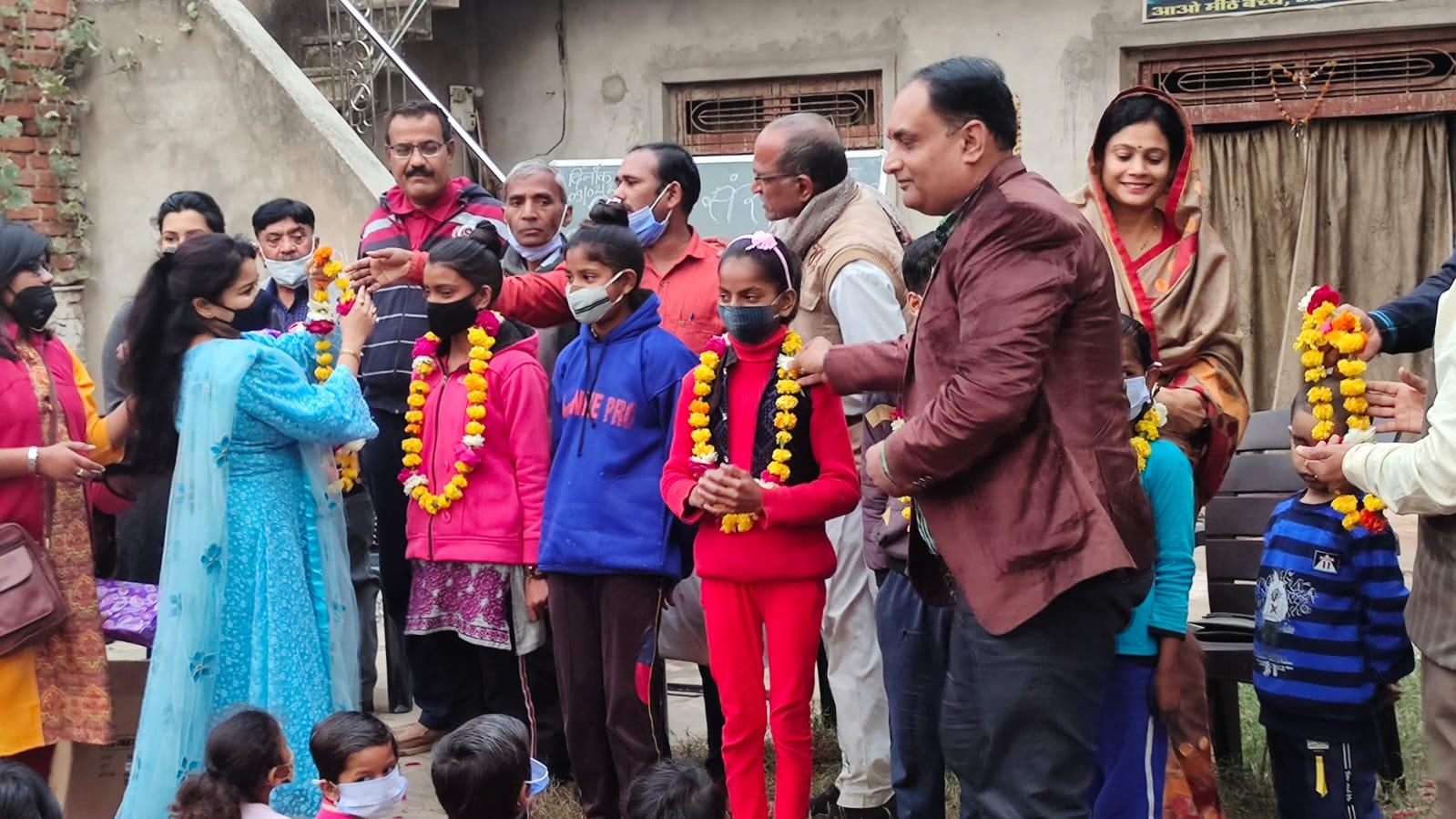 उत्कृष्ट कार्य के लिए MP Breaking News के नितेंद्र शर्मा को किया गया सम्मानित, कई कार्यक्रमों का आयोजन
