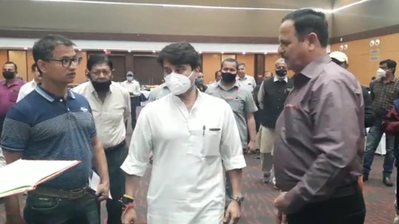 केंद्रीय मंत्री सिंधिया- MP में ऐसे मैदान तैयार होंगे जहां क्रिकेट का इतिहास बने