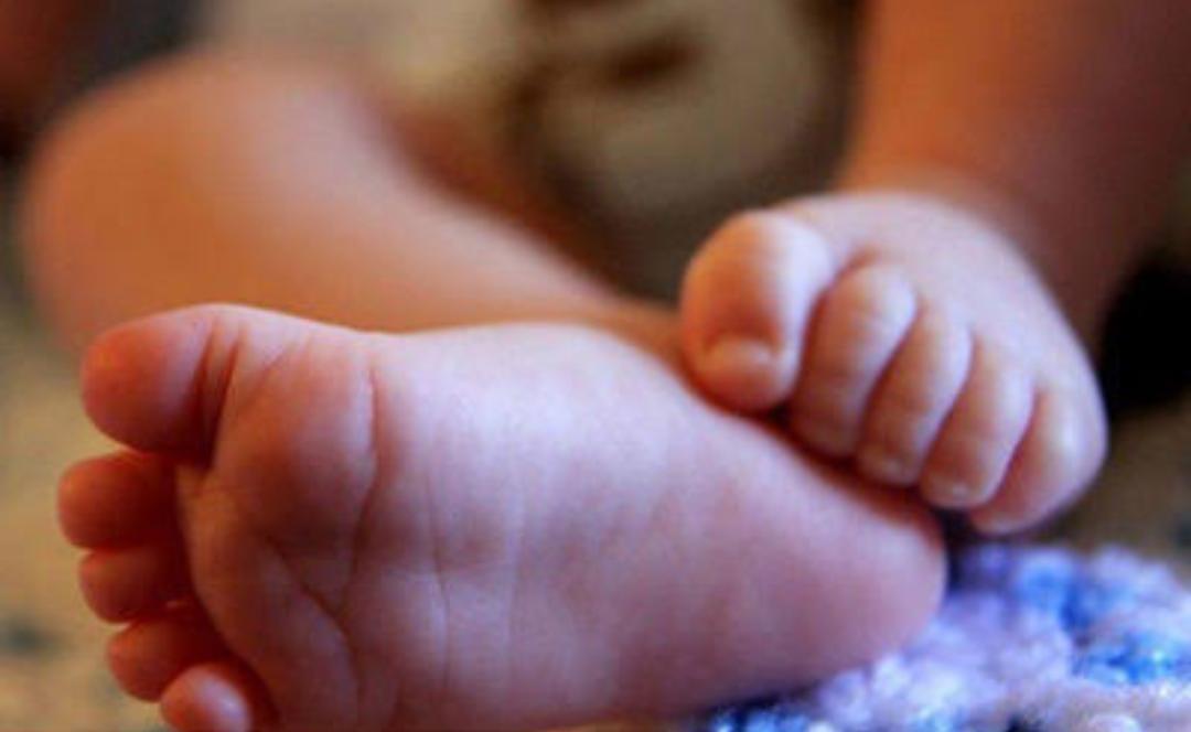 जब माँ ने 2 महीने की बच्ची को मारकर ओवन में डाला