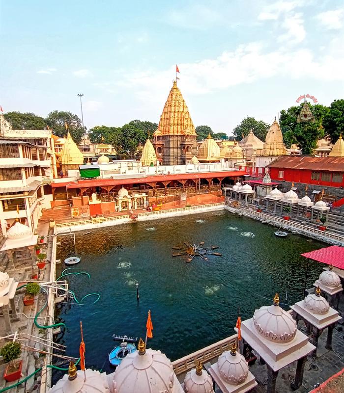 महाकाल मंदिर में बिना टेंडर के हो गया लाखों का निर्माण कार्य, अब जागी मंदिर समिति