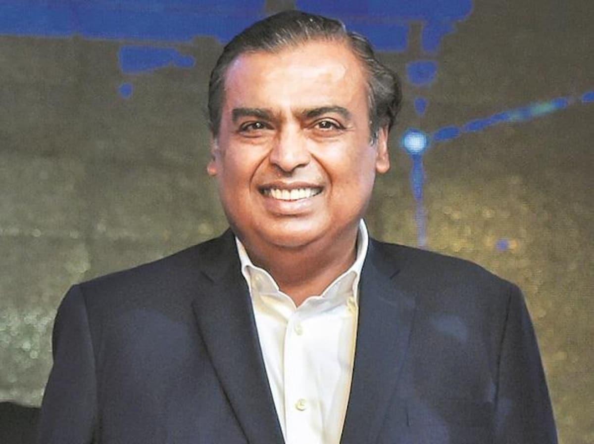 अमीरी की सियासत को बनाए रखा मुकेश अंबानी ने, जानें और किस भारतीय का नाम है इस लिस्ट में शामिल?