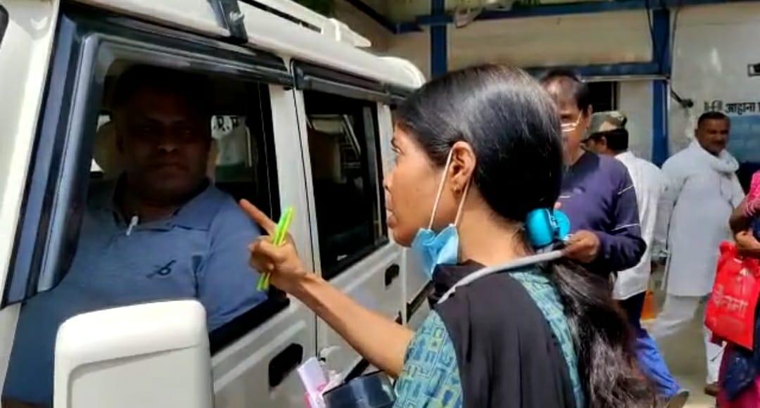 BMO पर भड़की महिला डॉक्टर, बोली आपके 12 नहीं बजवा दिए तो कहना, वीडियो वायरल
