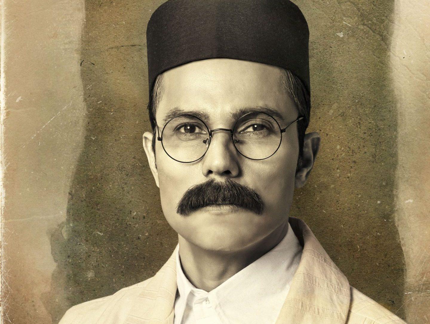रणदीप हुड्डा ने अलग तरीके से दी वीर सावरकर को श्रद्धांजलि, साझा किया फिल्म का फर्स्ट लुक, देखें वीडियो