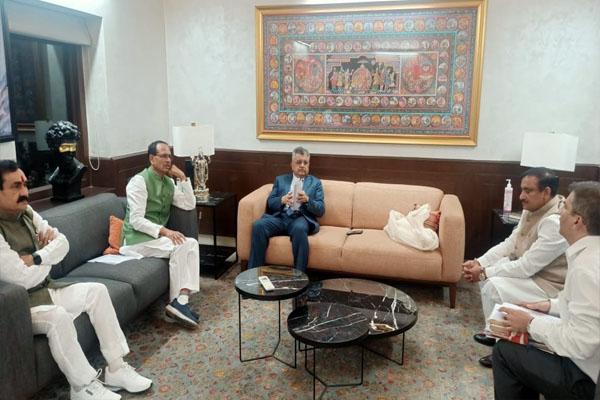 शिवराज ने की सॉलिसिटर जनरल तुषार मेहता से मुलाकात, OBC आरक्षण पर नए तथ्यों के साथ सुप्रीम कोर्ट का दरवाज़ा खटखटाने की तैयारी