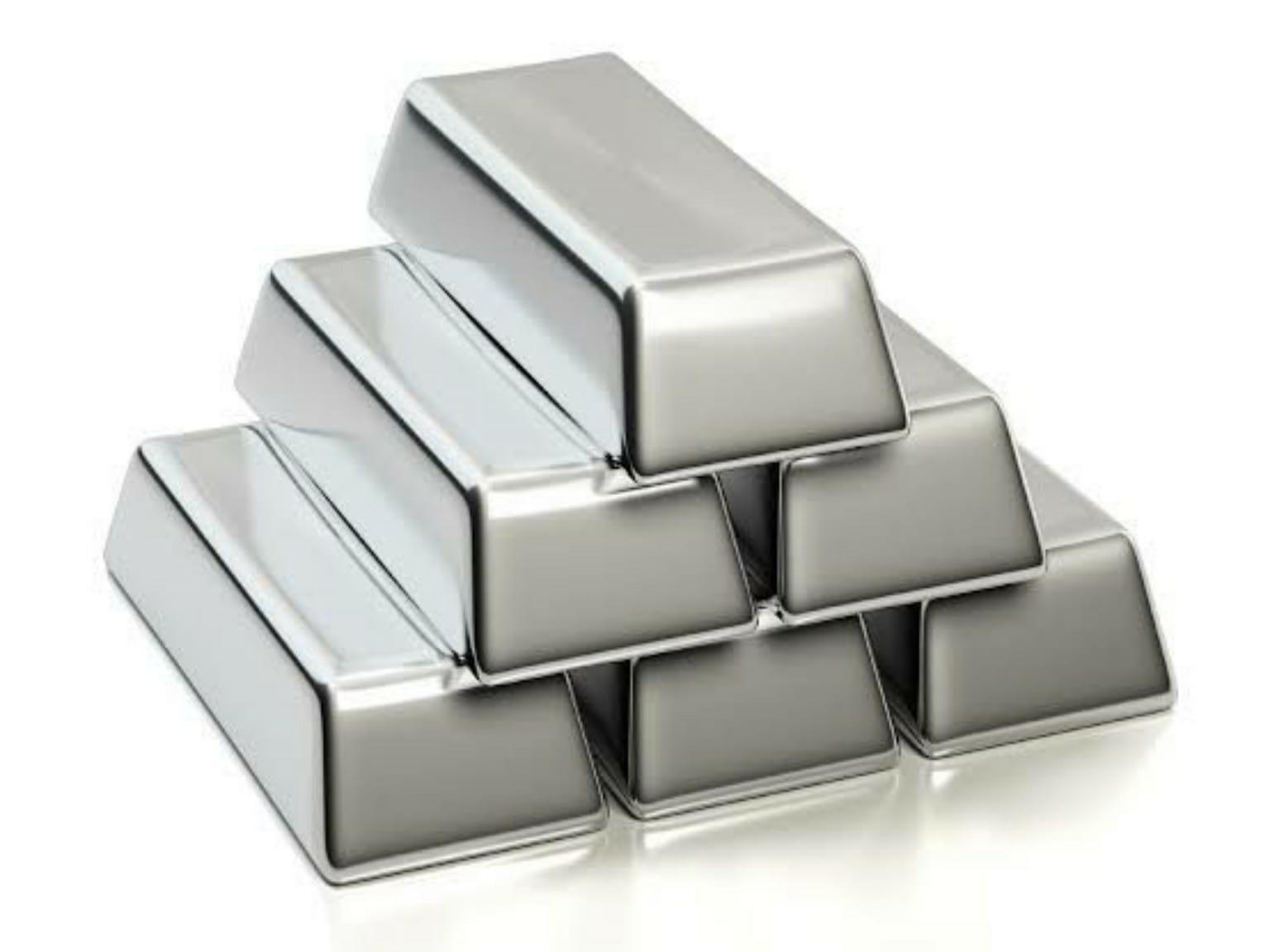 Gold Silver Rate : सोना महंगा, चांदी सस्ती, पहले जान लें रेट फिर खरीदें