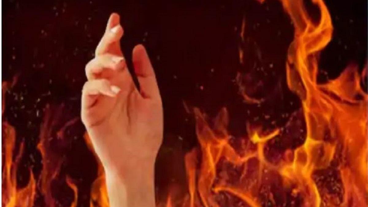 Jabalpur News: फेल होने के बाद छात्रा ने लगायी खुद को आग, अस्पताल में हुई मौत