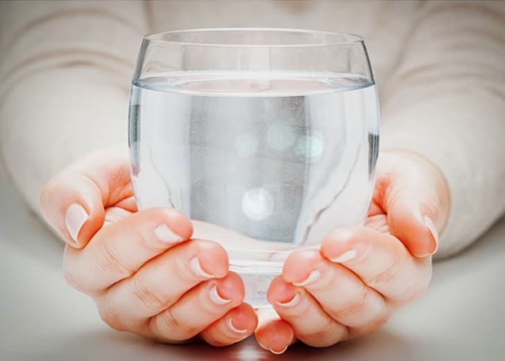 Water Fasting : तेजी से वजन घटाना है तो वॉटर फास्टिंग हो सकती है कारगर