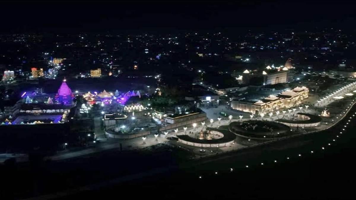 एक लाख दीपों से जगमगाया महाकाल लोक, अल सुबह लगाया गया अन्नकूट का भोग