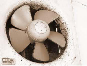 दिवाली से पहले करनी है चिपचिपे एग्जॉस्ट फैन की सफाई, बिना पानी इस ट्रिक से करें क्लीनिंग