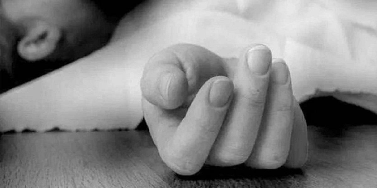 सीधी में पेड़ पर लटकता मिला शव, इलाके में फैली सनसनी, मामले की जांच में जुटी पुलिस