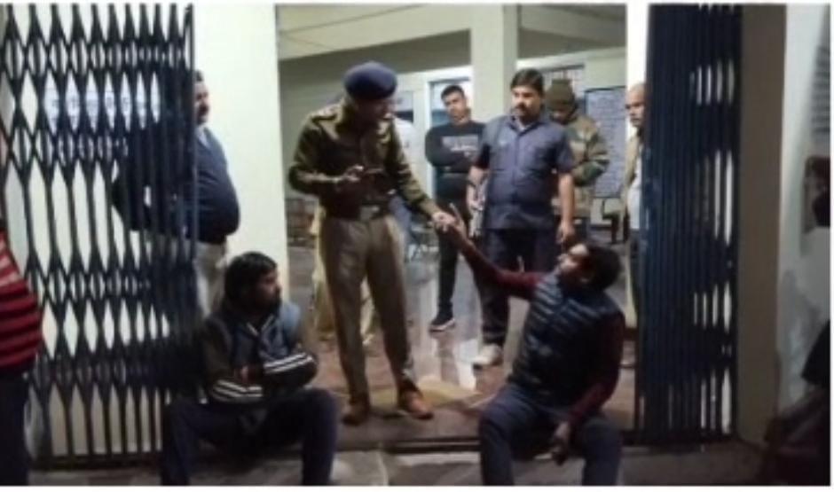 विधायक से बहस करना टीआई को पड़ा भारी, एसपी ने किया लाइन अटैच, थाना प्रभारी ने झूठा मुकदमा दर्ज करने से की थी मनाही