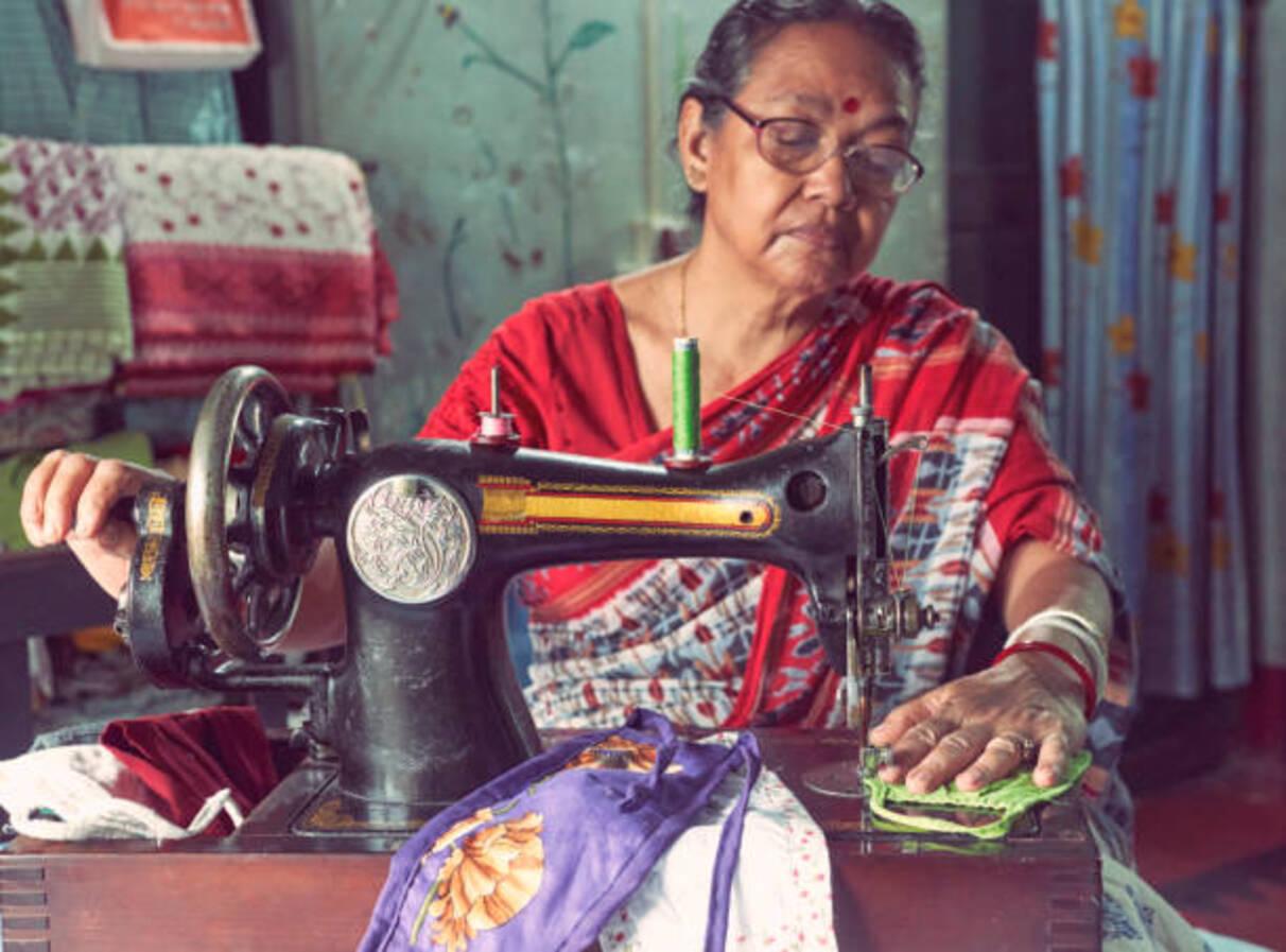 Government Schemes: विधवा महिलाओं के लिए खास हैं ये 4 सरकारी योजनाएं, मिलती हैं ढेरों सुविधाएं