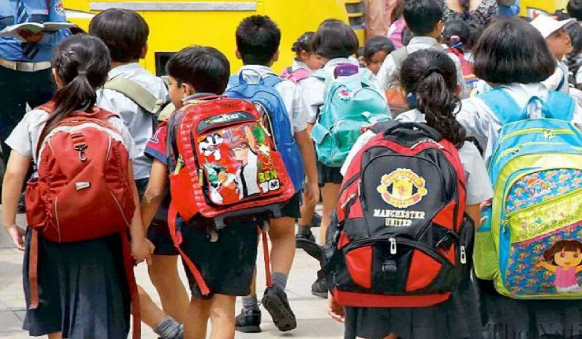 School Holiday : स्कूली छात्रों के लिए राहत भरी खबर, फिर बढ़ी गर्मी की छुट्टियां, अब इतने दिन बंद रहेंगे स्कूल, मिलेगा लाभ
