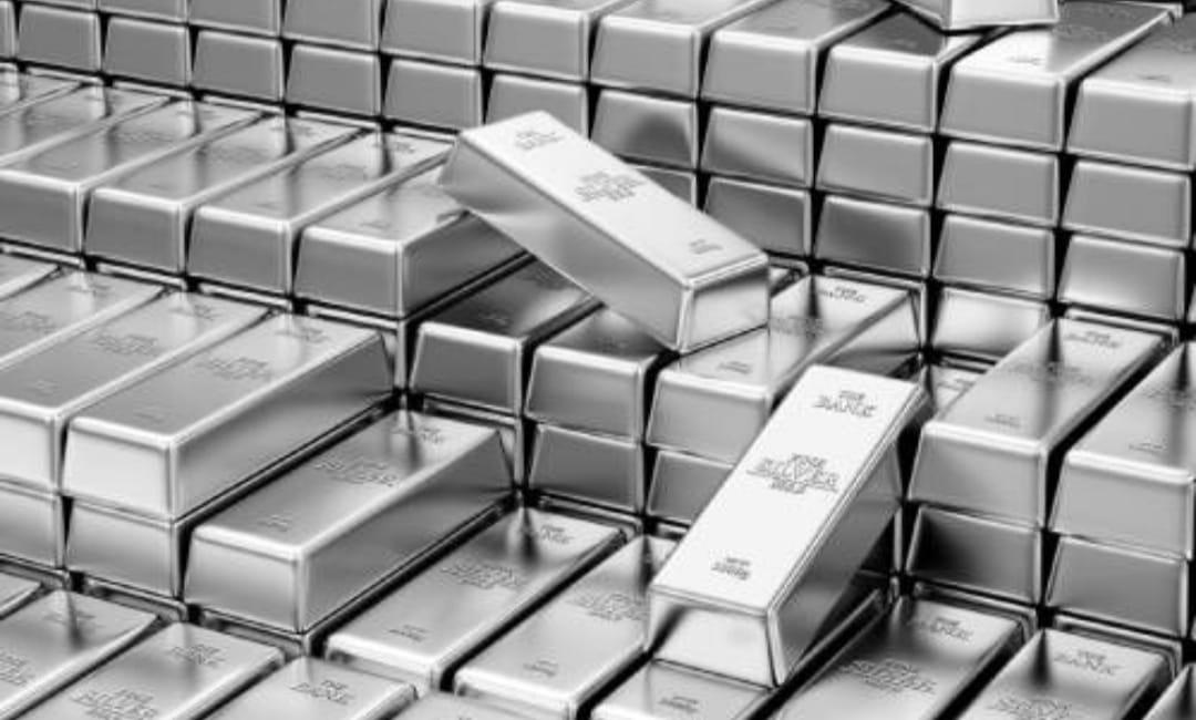 Gold Silver Price Today : चांदी लुढ़की, यहां देखें 10 ग्राम सोने का नया रेट