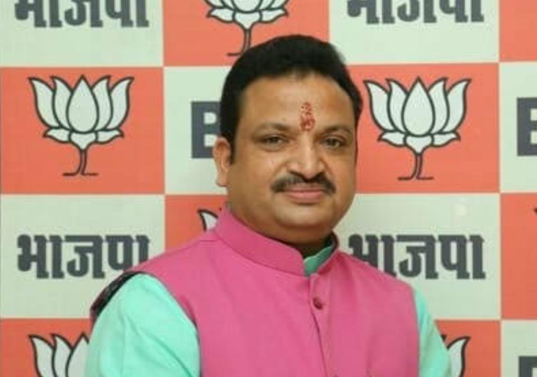 बीजेपी प्रदेश कार्यसमिति के सदस्य सुरेन्द्र शर्मा ने मुख्यमंत्री शिवराज सिंह चौहान को लिखा पत्र