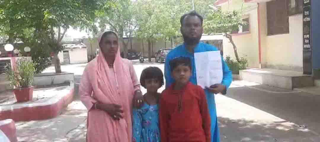 Damoh News : मुस्लिम ने हिंदू व्यक्ति को लगाया तिलक तो कर दिया सामाजिक बहिष्कार, पीड़ित ने एसपी से की शिकायत