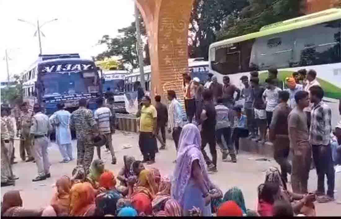 Satna News : मेंटेनेंस वर्क के दौरान करंट लगने से बिजली मिस्त्री की मौत, आक्रोशित लोगों ने नेशनल हाईवे पर किया चक्काजाम