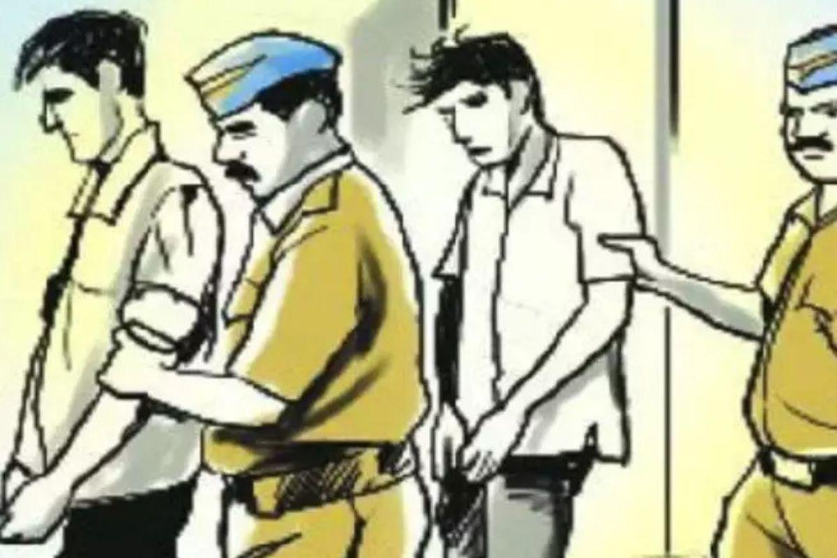 रीवा पुलिस को मिली बड़ी सफलता, ऑनलाइन पैसा ट्रांसफर के नाम पर ठगी करने वाले 4 आरोपी गिरफ्तार