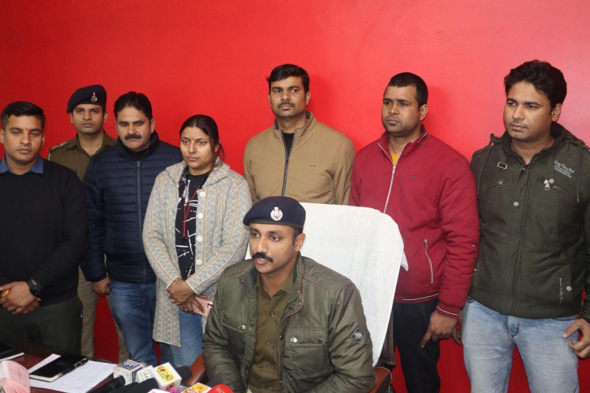 पुलिस की गिरफ्त में फिर वाहन चोर, अब बरामद हुई 12 मोटरसाइकिल एक स्कूटी