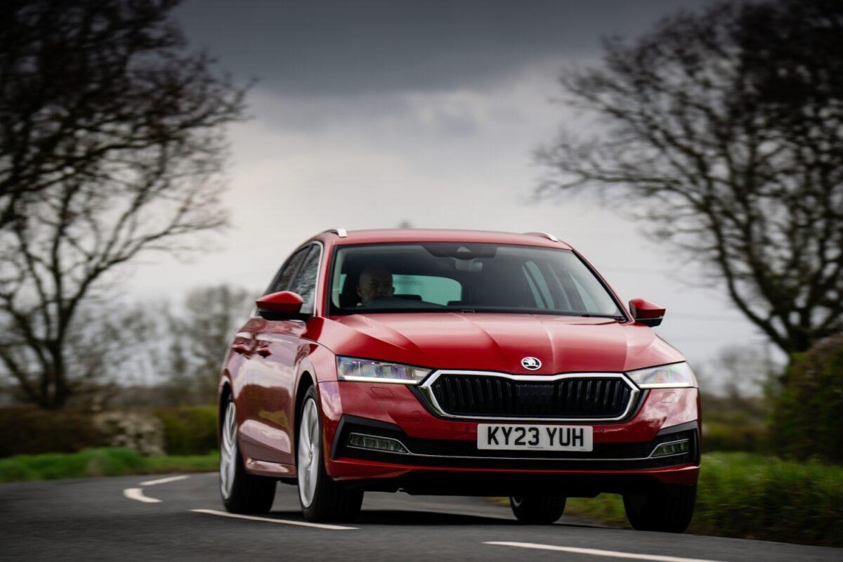 स्कोडा की नई सेडान जल्द होगी लॉन्च, कंपनी ने जारी किया टीजर, स्टाइल होगा नया, मिलेंगे कई अपडेट्स, जानें डीटेल