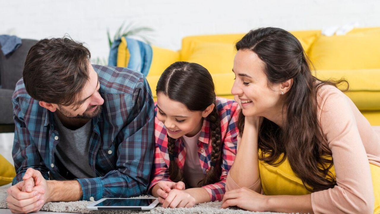 बच्चों को बनाना है स्मार्ट और ऑलराउंडर? तो जरूर सिखाएं उन्हें ये आदतें