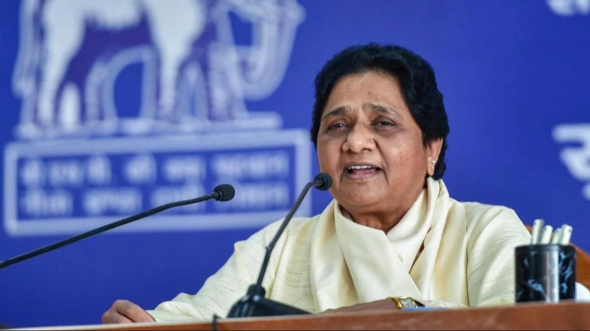 संसद का शीतकालीन सत्र प्रारंभ, लोकसभा में SIR को लेकर हंगामा, मायावती बोलीं ‘सदन सुचारू चले, जनहित के मुद्दों पर हो सार्थक चर्चा’