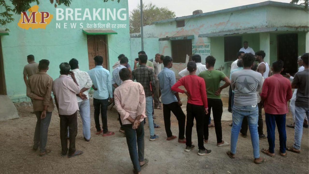 Neemuch News: बैसला क्षेत्र में तेंदुए का आतंक जारी, कई मवेशियों को बनाया शिकार, एक युवक पर किया हमला