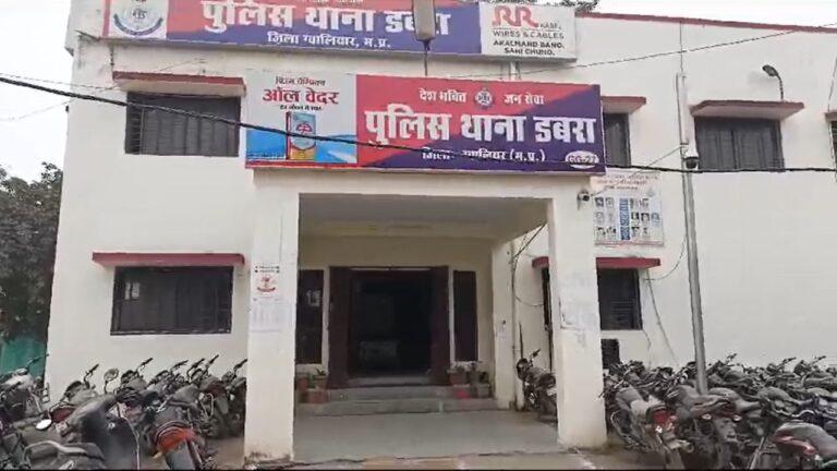 किराने की दुकान का ताला तोड़कर चोरी करने वाले गिरोह का पुलिस ने किया पर्दाफाश, चार आरोपी गिरफ्तार