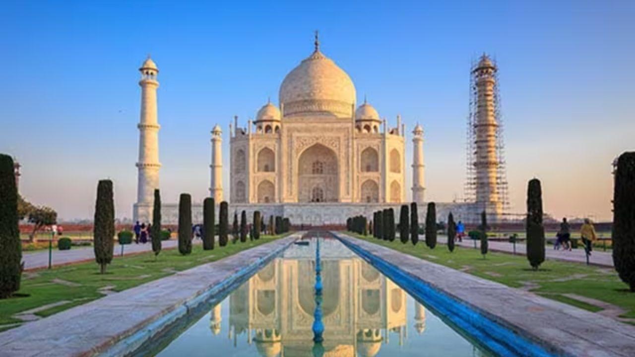 ताजमहल में शू पहनना है अनिवार्य, जानें बड़ी वजह