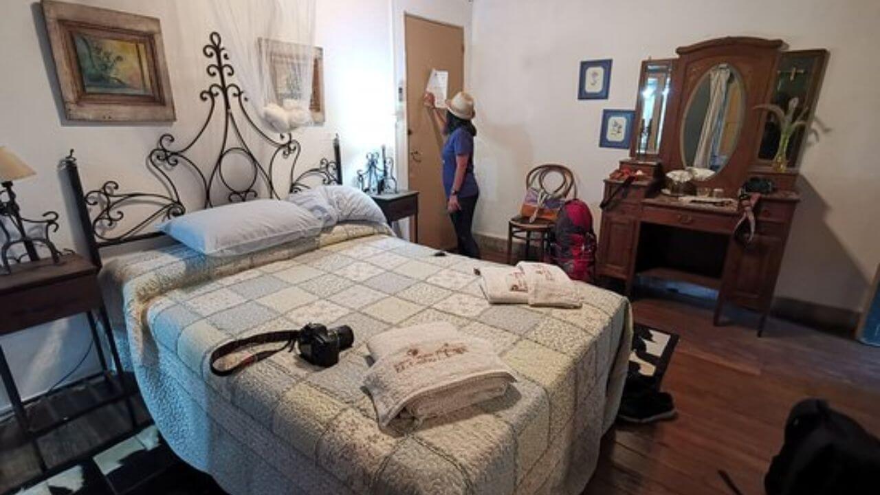 Vastu Tips: पीजी रूम और किराए से रहने वाले सावधान! ये गलतियां बढ़ा सकती हैं आपकी परेशानियां