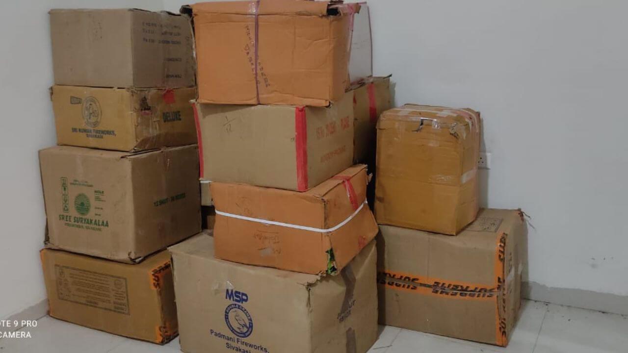 दिवाली के पहले दमोह प्रशासन अलर्ट, कई जगह की गई छापेमार कार्रवाई, अवैध पटाखा जब्त