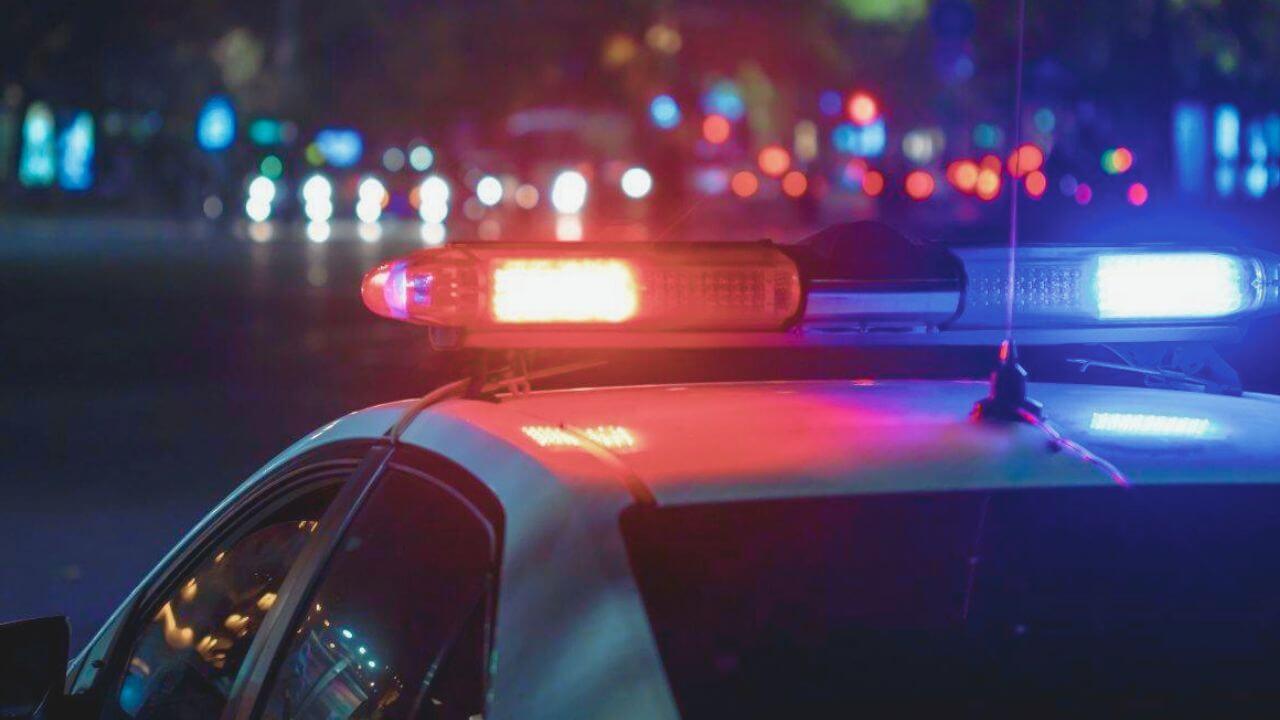 जबलपुर में 8 लड़कों ने तीन युवकों को घेरकर चाकू से किया हमला, हमलावरों की तलाश में जुट गई पुलिस