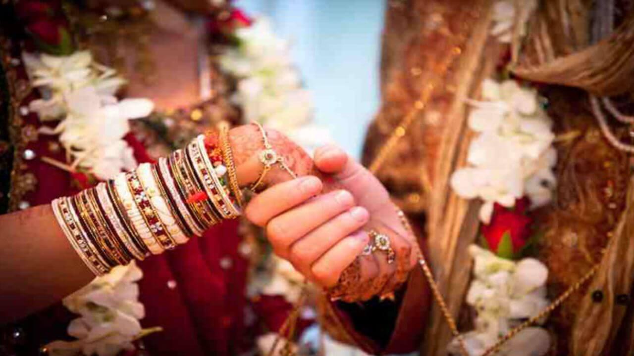 ये है दुनिया का सबसे अनोखा बाजार, यहां सामान की जगह मिलती है दुल्हन, देखें यहां