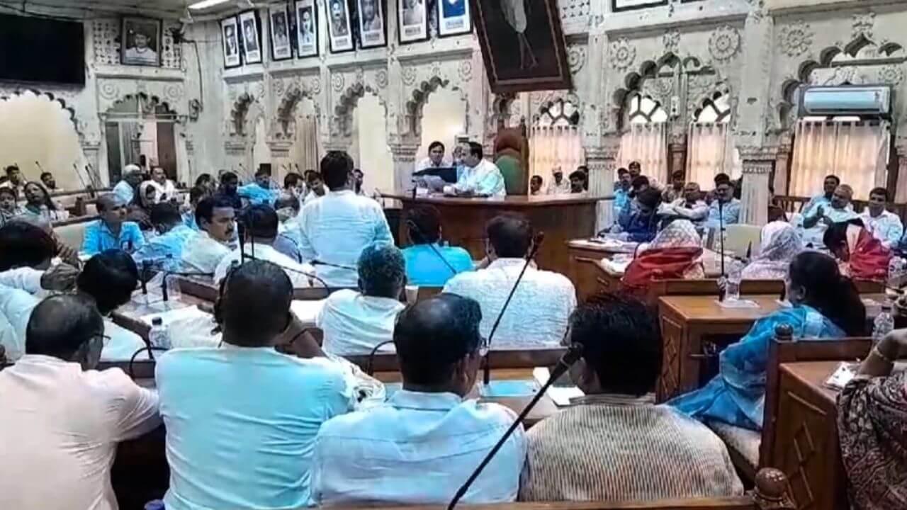 ग्वालियर स्मार्ट सिटी के कार्यों में भ्रष्टाचार की जाँच ED, नगर निगम में बिजली उपकरण खरीदी की जाँच EOW करेगी, परिषद् में प्रस्ताव पारित