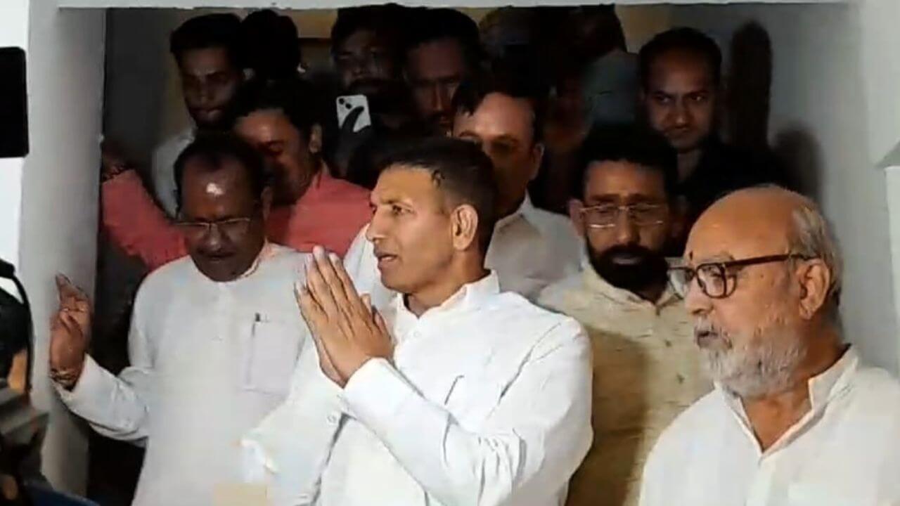 जीतू पटवारी ने BJP सरकार को दिशाहीन और अराजक बताया, बोले- MP में सामाजिक आपातकाल है, विजयपुर सीट पर किया 100 प्रतिशत जीत का दावा