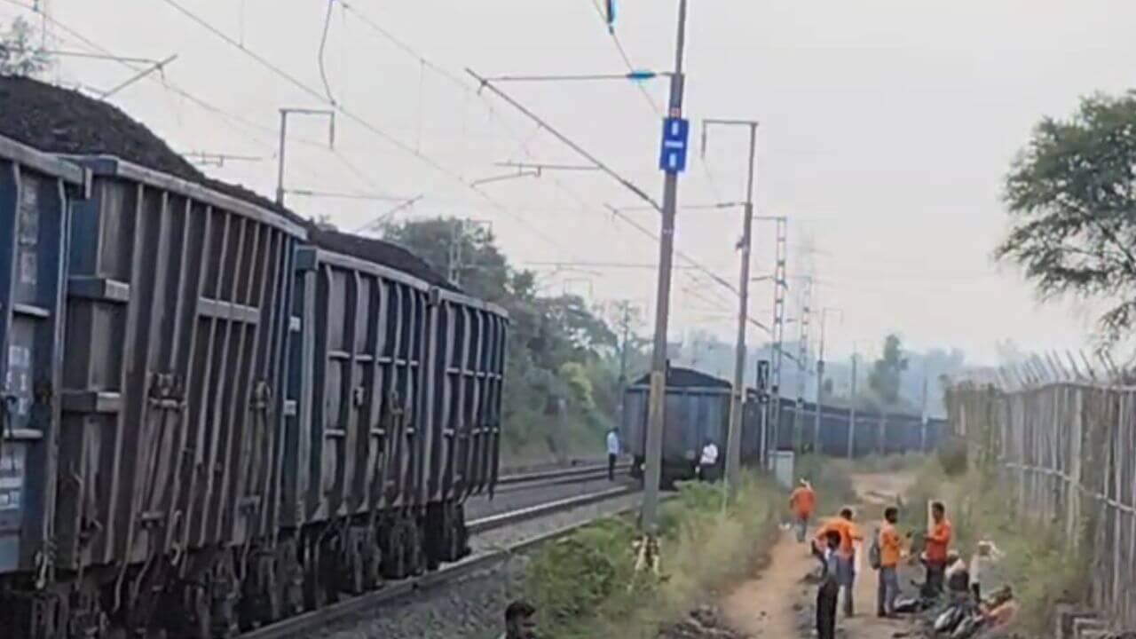 चलते-चलते पीछे छूट गई आधी मालगाड़ी, जानें क्या हुआ
