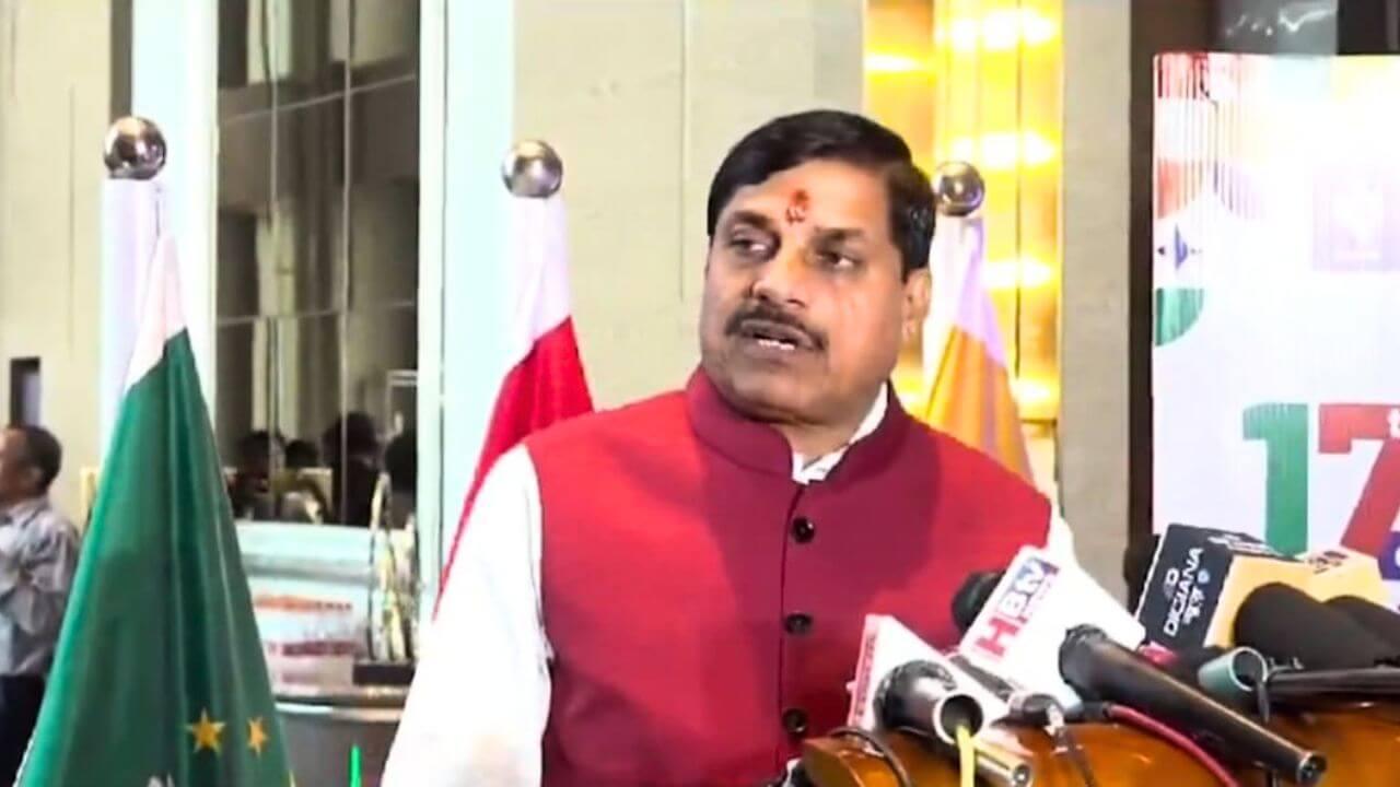 MP News: युवाओं के लिए खुशखबरी,1 लाख सरकारी पदों पर भर्ती की प्रक्रिया शुरू, सीएम डॉ मोहन यादव बोले- किसी को न भटकने देंगे न अटकने देंगे