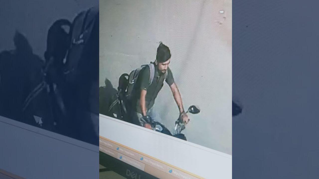 चोरों ने पुलिस वालों को ही बनाया निशाना, बाजार से दिनदहाड़े बाइक की चोरी सीसीटीवी में कैद हुआ चोर, मामला दर्ज