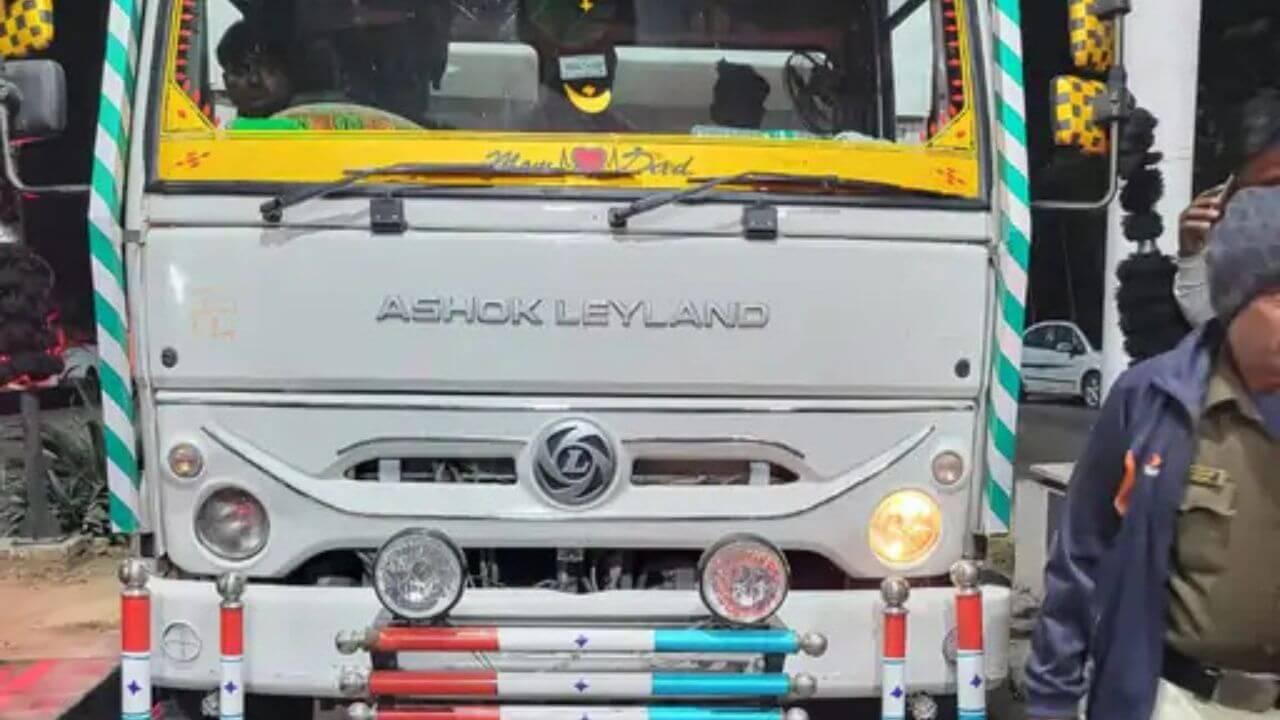 सतना पुलिस ने मवेशियों से लोड वाहन किया जब्त, 3 आरोपी गिरफ्तार