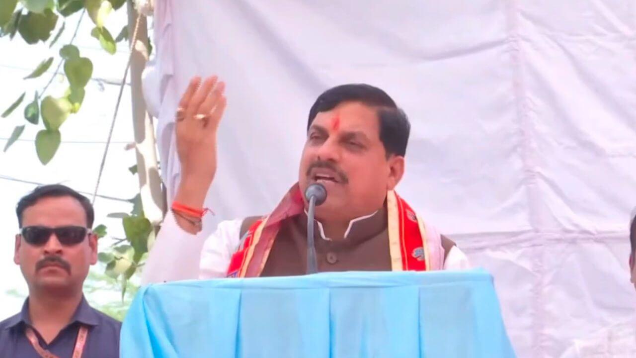 उज्जैन में सीएम डॉ. मोहन यादव ने की गोवर्धन पूजा, कहा ‘संडे मंडे अंडे नहीं, दूध पियो’,  तिलकेश्वर मंदिर को भव्य बनाने की घोषणा