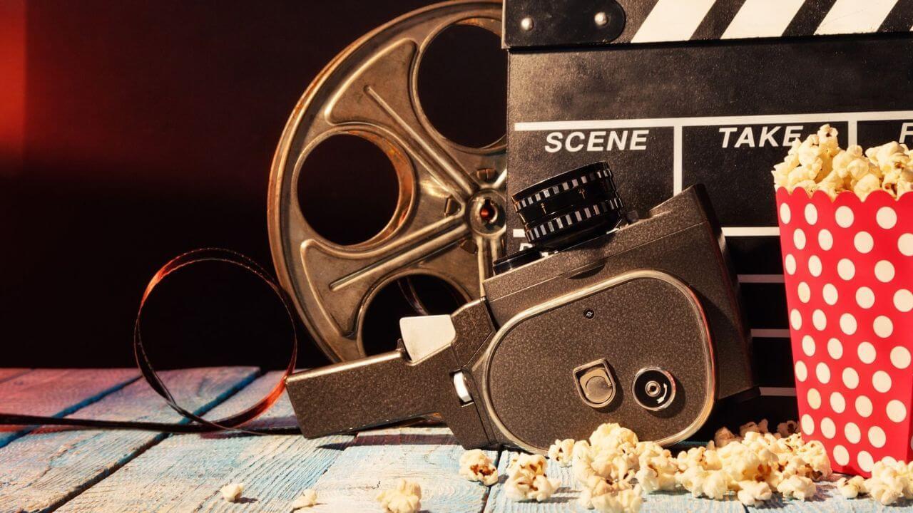 बॉलीवुड की वो फिल्म जिसने एक ही नाम से जीता दर्शकों का दिल, हर बार रही सुपर-डुपर हिट