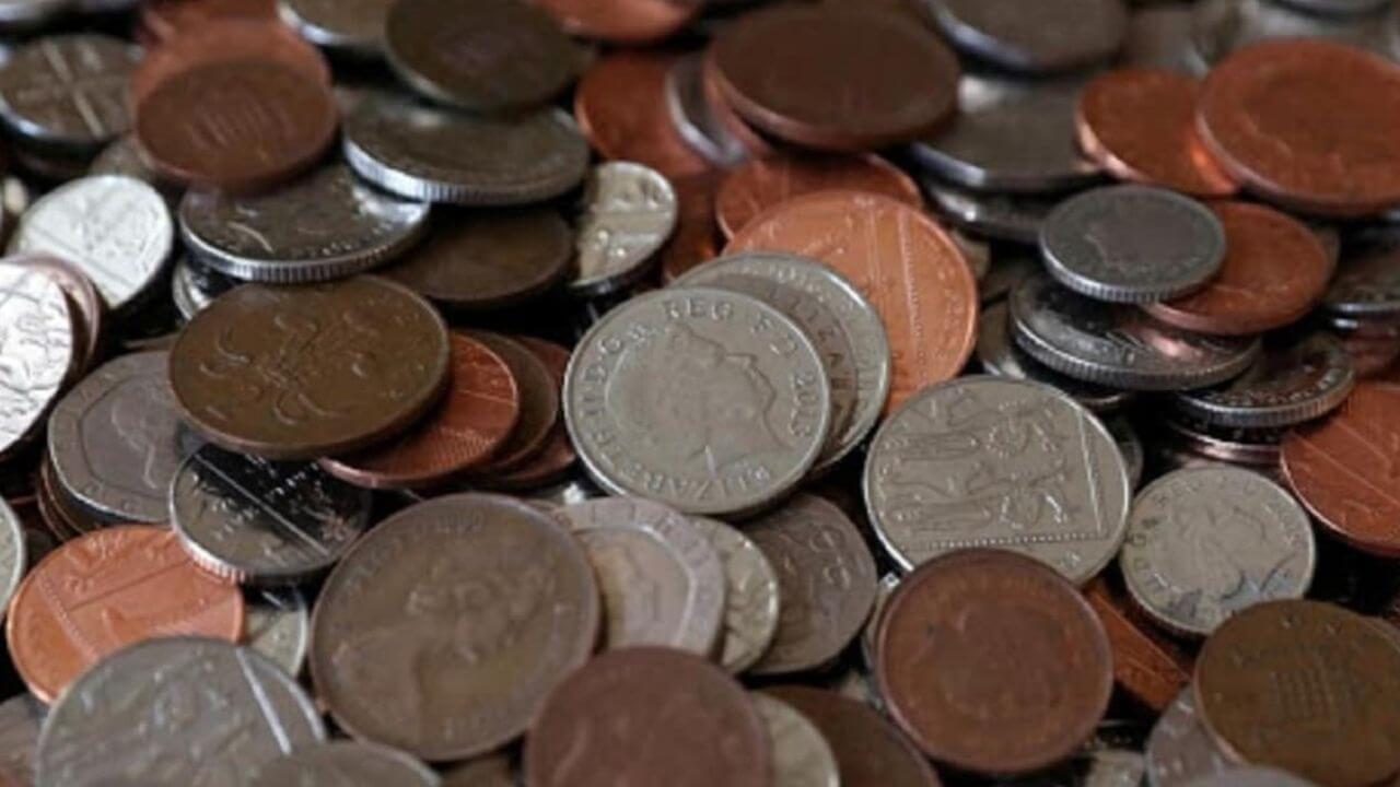 किन्नर के आशीर्वाद का राज, जानें कैसे 1 सिक्का बदल सकता है आपकी किस्मत!