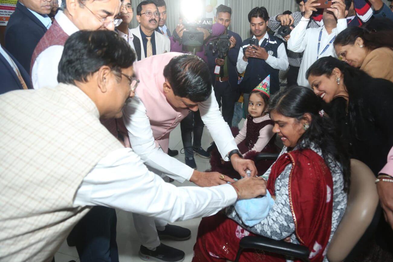 भोपाल में पहले ही दिन 2 लाख 25 हजार से अधिक बच्चों ने पी पोलियो ड्रॉप्स