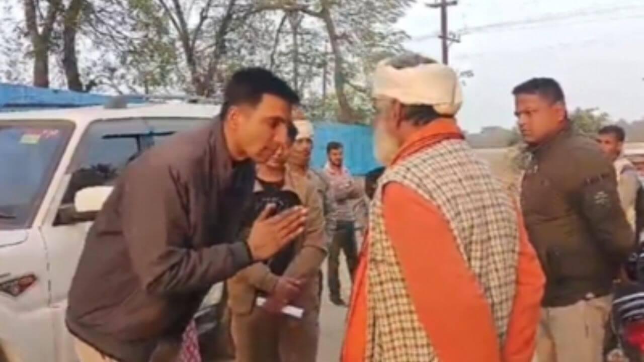 रीवा में राइस मिल के सामने धरने पर बैठा बुजुर्ग, पैसे के लेनदेन से जुड़ा है मामला